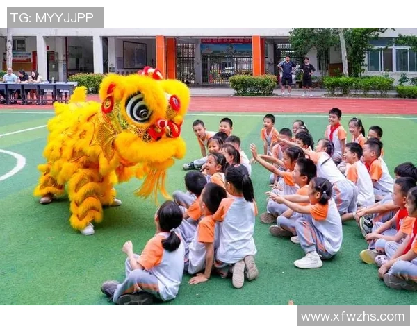 香港足球明星队携手舞龙传承传统文化展现团结精神